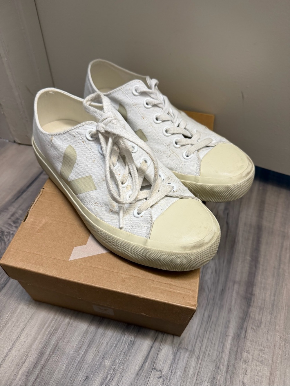 Veja White Canvas Low-Top Sneakers with Cream Accents